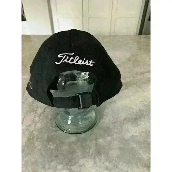 Titleist Danny Briggs Black Hat Cap Adjustable Strap Back Adjustable Golf - Picture 3 of 5
